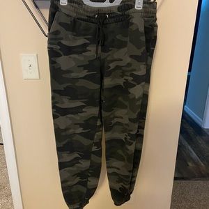 Wild Fable camo sweats
